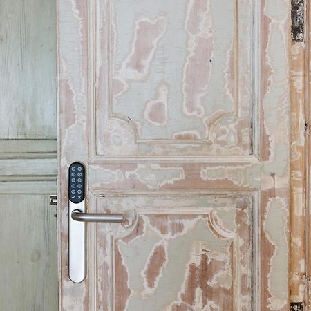 Ottoh Charm Stay Валенсия Екстериор снимка